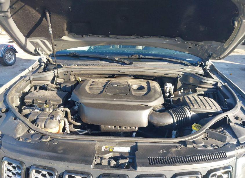 Photo 10 of 2019 Jeep Grand CHEROKEE ALTITUDE 4X2 (VIN 1C4RJEAG7KC805542)