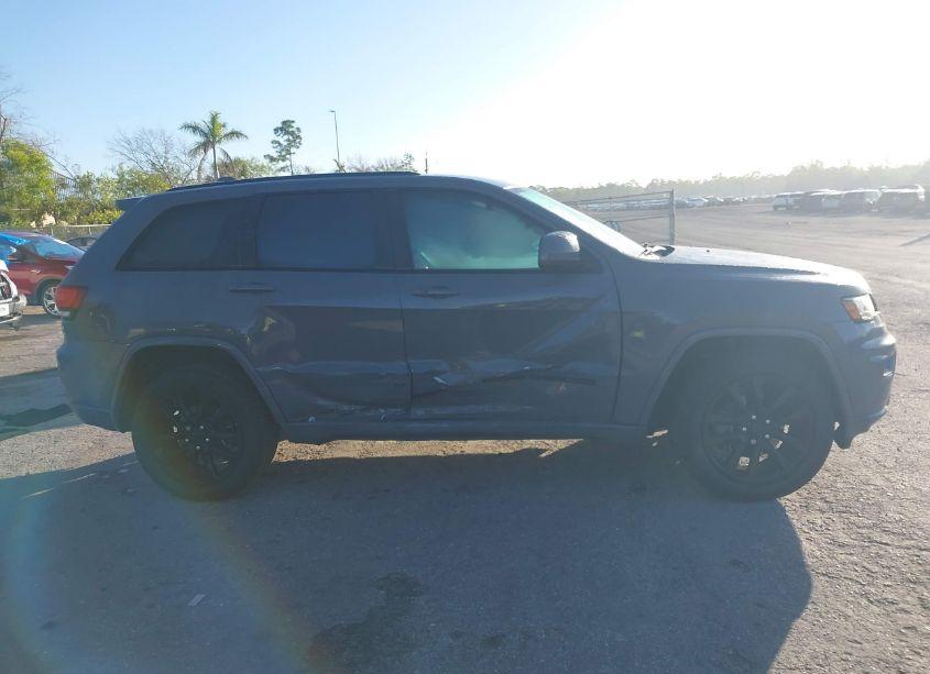 Photo 13 of 2019 Jeep Grand CHEROKEE ALTITUDE 4X2 (VIN 1C4RJEAG7KC805542)