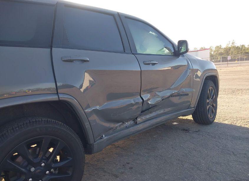 Photo 6 of 2019 Jeep Grand CHEROKEE ALTITUDE 4X2 (VIN 1C4RJEAG7KC805542)