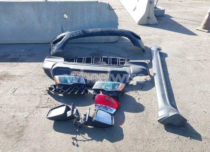 Photo 12 of 2019 Jeep Grand CHEROKEE LAREDO E 4X2 (VIN 1C4RJEAG7KC852263)