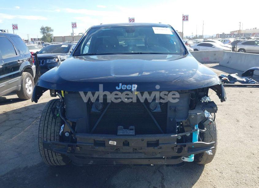 Photo 13 of 2019 Jeep Grand CHEROKEE LAREDO E 4X2 (VIN 1C4RJEAG7KC852263)