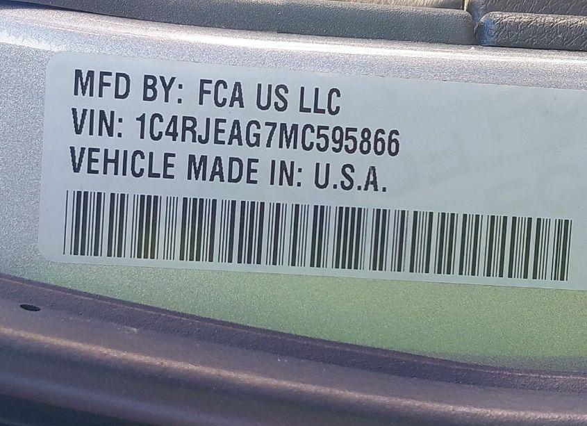 Photo 9 of 2021 Jeep Grand CHEROKEE LAREDO X 4X2 (VIN 1C4RJEAG7MC595866)