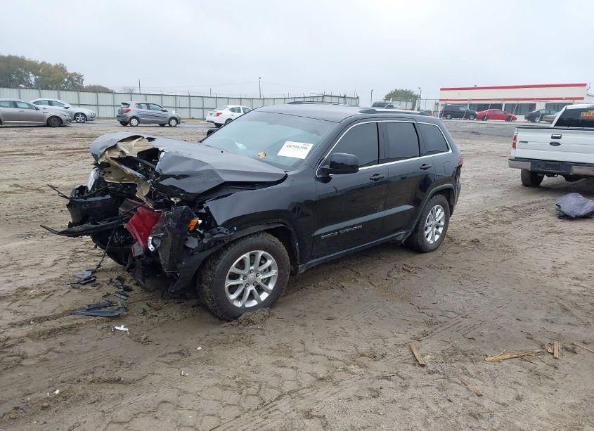 Photo 2 of 2021 Jeep Grand CHEROKEE LAREDO E 4X2 (VIN 1C4RJEAG7MC785375)