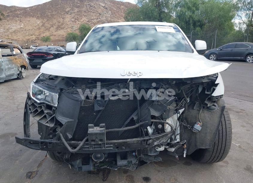 Photo 12 of 2021 Jeep Grand CHEROKEE LAREDO X 4X2 (VIN 1C4RJEAG7MC814311)