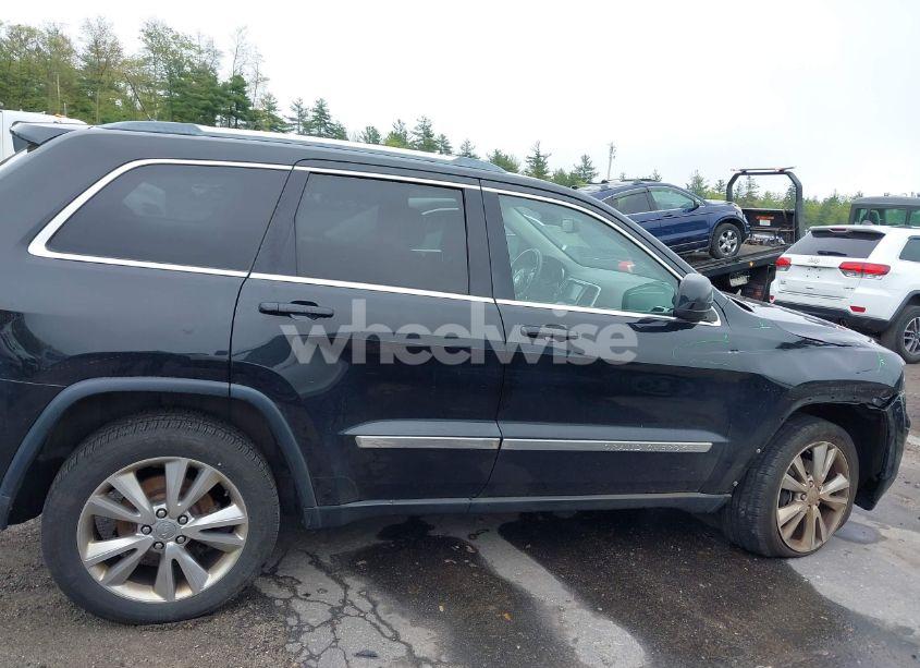 Photo 13 of 2012 Jeep Grand CHEROKEE LAREDO (VIN 1C4RJEAG8CC305326)