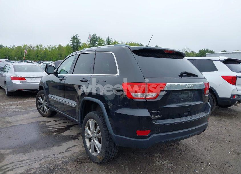 Photo 3 of 2012 Jeep Grand CHEROKEE LAREDO (VIN 1C4RJEAG8CC305326)