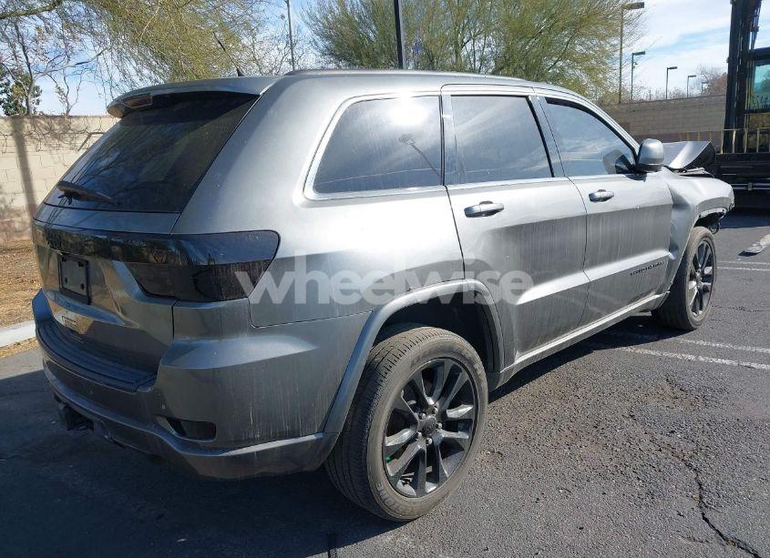 Photo 4 of 2012 Jeep Grand CHEROKEE LAREDO (VIN 1C4RJEAG8CC355935)