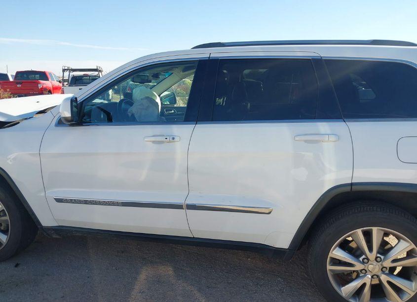 Photo 14 of 2013 Jeep Grand CHEROKEE LAREDO (VIN 1C4RJEAG8DC517287)