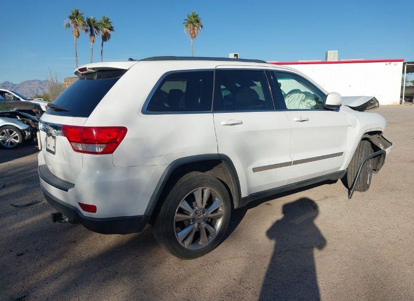 Photo 6 of 2013 Jeep Grand CHEROKEE LAREDO (VIN 1C4RJEAG8DC517287)