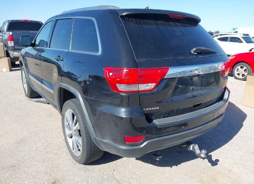 Photo 3 of 2013 Jeep Grand CHEROKEE LAREDO (VIN 1C4RJEAG8DC632567)