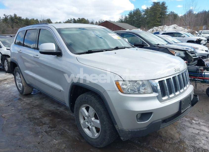 2013 Jeep Grand CHEROKEE LAREDO (VIN 1C4RJEAG8DC647053) main photo