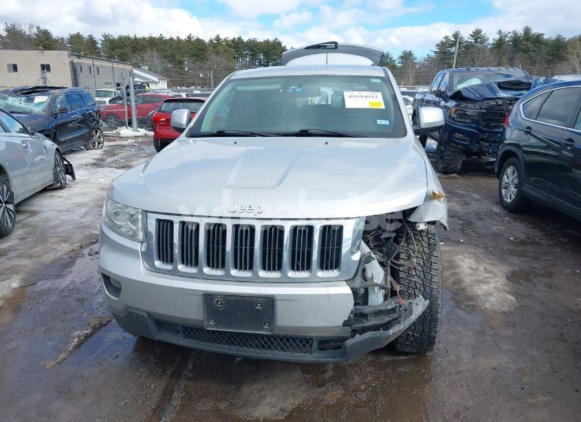 Photo 12 of 2013 Jeep Grand CHEROKEE LAREDO (VIN 1C4RJEAG8DC647053)