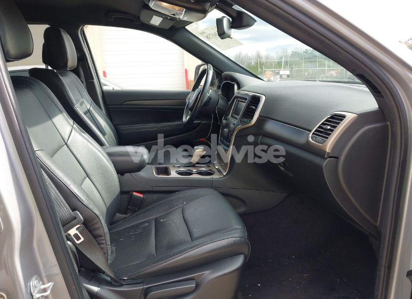 Photo 5 of 2016 Jeep Grand CHEROKEE LAREDO (VIN 1C4RJEAG8GC314162)