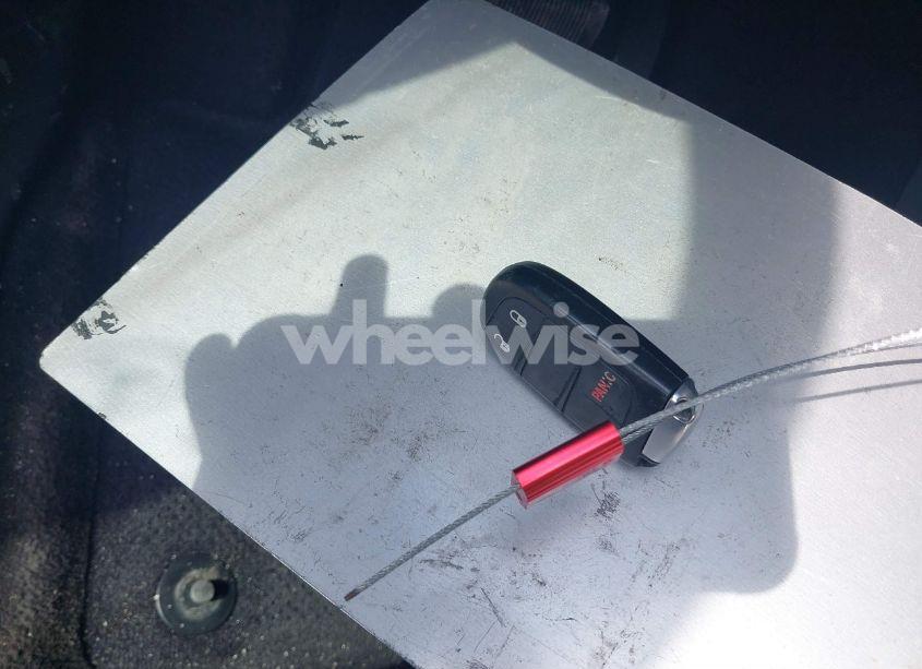 Photo 11 of 2017 Jeep Grand CHEROKEE LAREDO 4X2 (VIN 1C4RJEAG8HC647382)