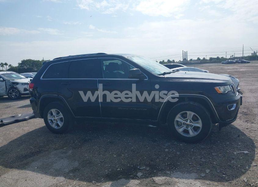 Photo 13 of 2017 Jeep Grand CHEROKEE LAREDO 4X2 (VIN 1C4RJEAG8HC647382)