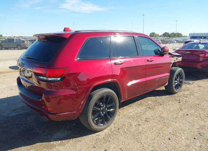 Photo 4 of 2017 Jeep Grand CHEROKEE ALTITUDE 4X2 (VIN 1C4RJEAG8HC826828)