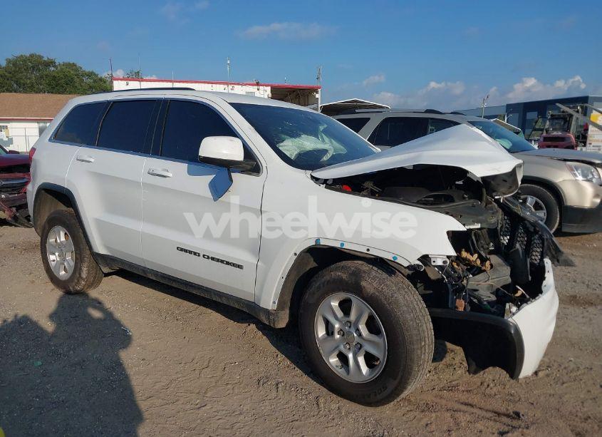 2017 Jeep Grand CHEROKEE LAREDO 4X2 (VIN 1C4RJEAG8HC928193) main photo