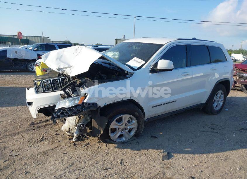 Photo 2 of 2017 Jeep Grand CHEROKEE LAREDO 4X2 (VIN 1C4RJEAG8HC928193)