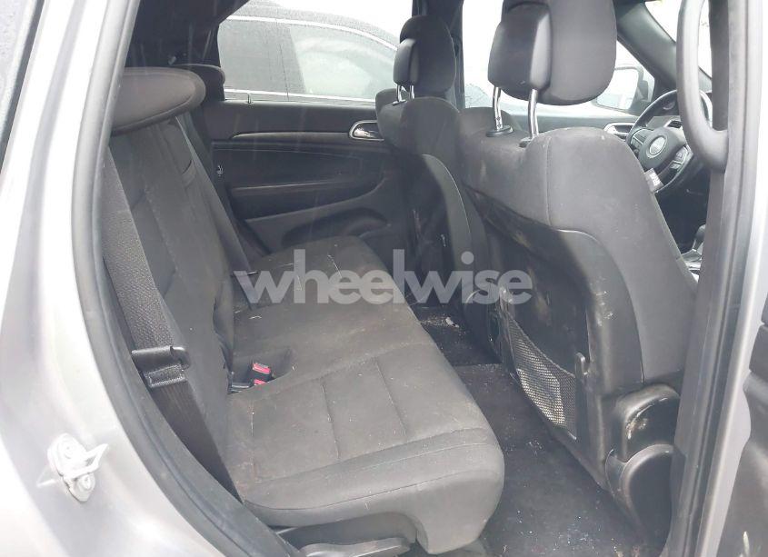 Photo 8 of 2018 Jeep Grand CHEROKEE LAREDO 4X2 (VIN 1C4RJEAG8JC382825)