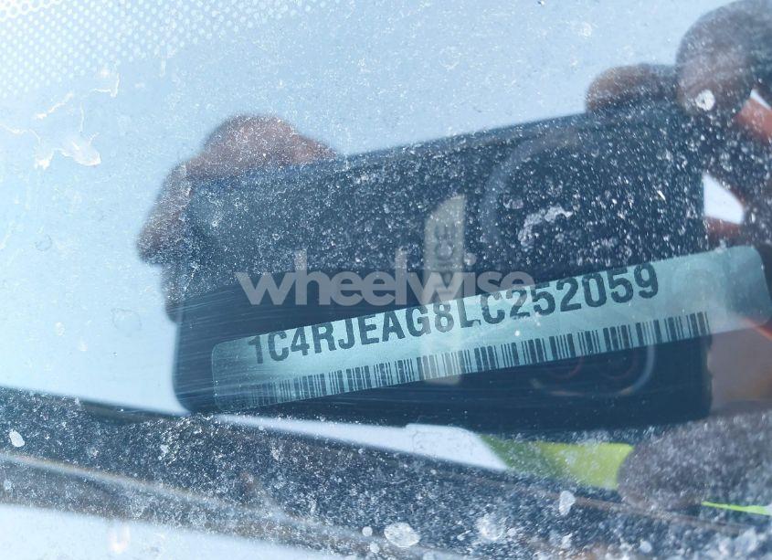 Photo 9 of 2020 Jeep Grand CHEROKEE ALTITUDE 4X2 (VIN 1C4RJEAG8LC252059)