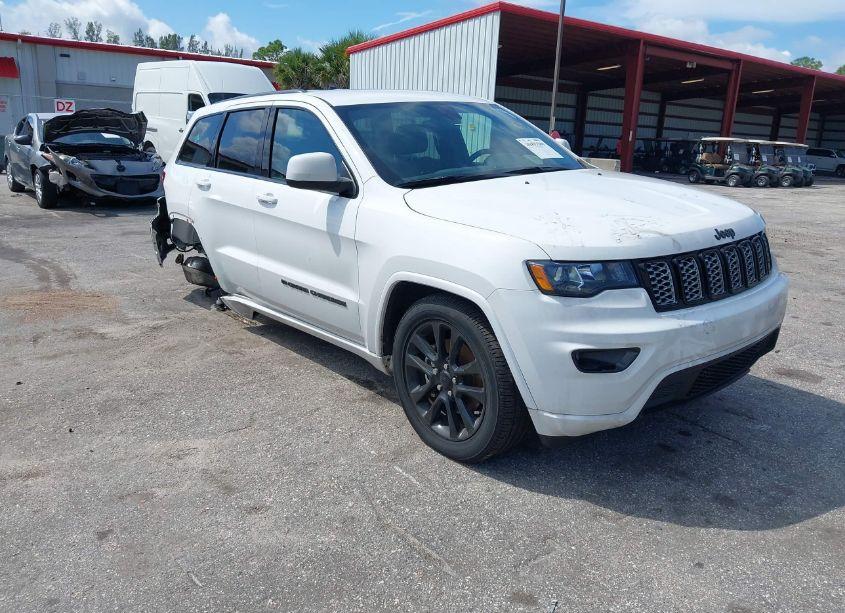2022 Jeep Grand CHEROKEE WK LAREDO X 4X2 (VIN 1C4RJEAG8NC155575) main photo