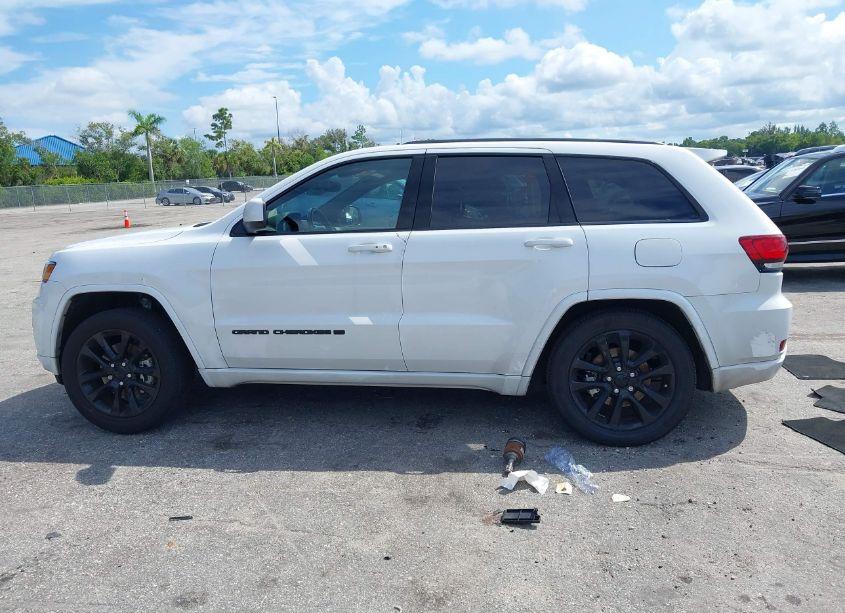 Photo 14 of 2022 Jeep Grand CHEROKEE WK LAREDO X 4X2 (VIN 1C4RJEAG8NC155575)