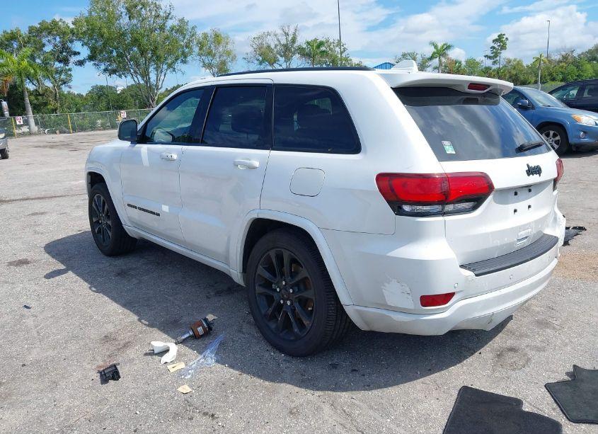 Photo 3 of 2022 Jeep Grand CHEROKEE WK LAREDO X 4X2 (VIN 1C4RJEAG8NC155575)