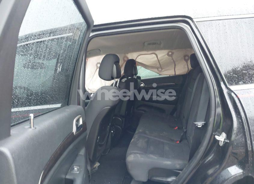 Photo 8 of 2012 Jeep Grand CHEROKEE LAREDO (VIN 1C4RJEAG9CC177310)