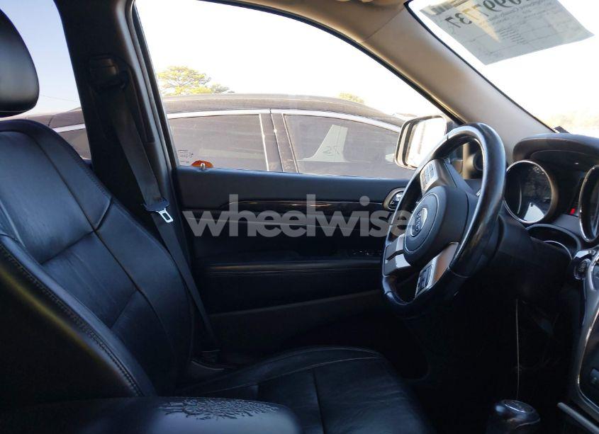 Photo 5 of 2012 Jeep Grand CHEROKEE LAREDO (VIN 1C4RJEAG9CC202061)