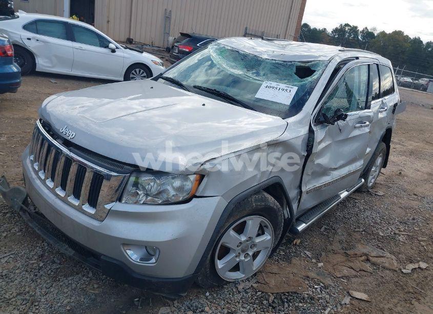 Photo 2 of 2012 Jeep Grand CHEROKEE LAREDO (VIN 1C4RJEAG9CC215439)