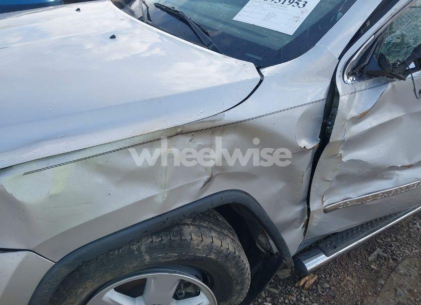 Photo 6 of 2012 Jeep Grand CHEROKEE LAREDO (VIN 1C4RJEAG9CC215439)