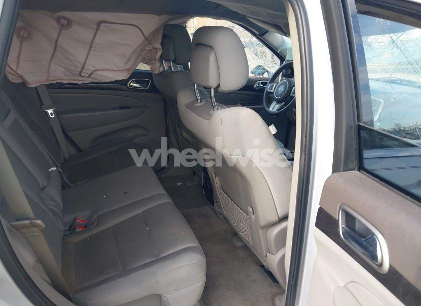 Photo 8 of 2012 Jeep Grand CHEROKEE LAREDO (VIN 1C4RJEAG9CC215439)