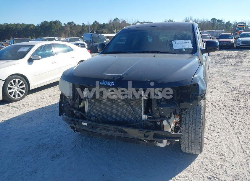 Photo 6 of 2012 Jeep Grand CHEROKEE LAREDO (VIN 1C4RJEAG9CC261062)