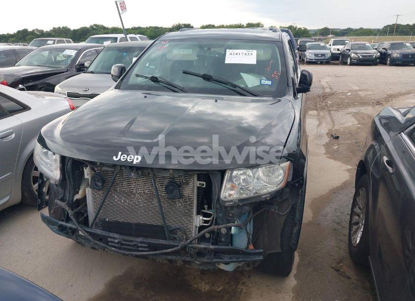 Photo 13 of 2013 Jeep Grand CHEROKEE LAREDO (VIN 1C4RJEAG9DC569835)