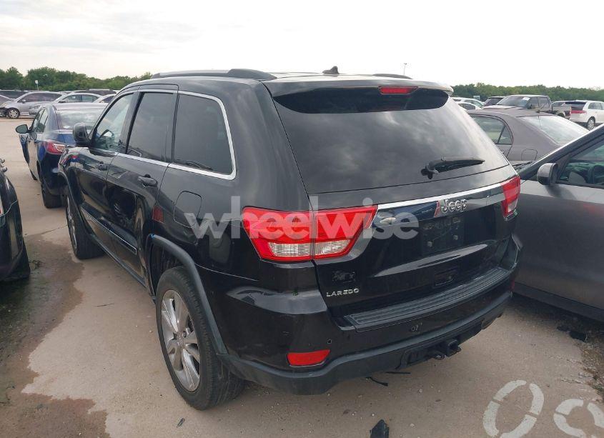 Photo 3 of 2013 Jeep Grand CHEROKEE LAREDO (VIN 1C4RJEAG9DC569835)