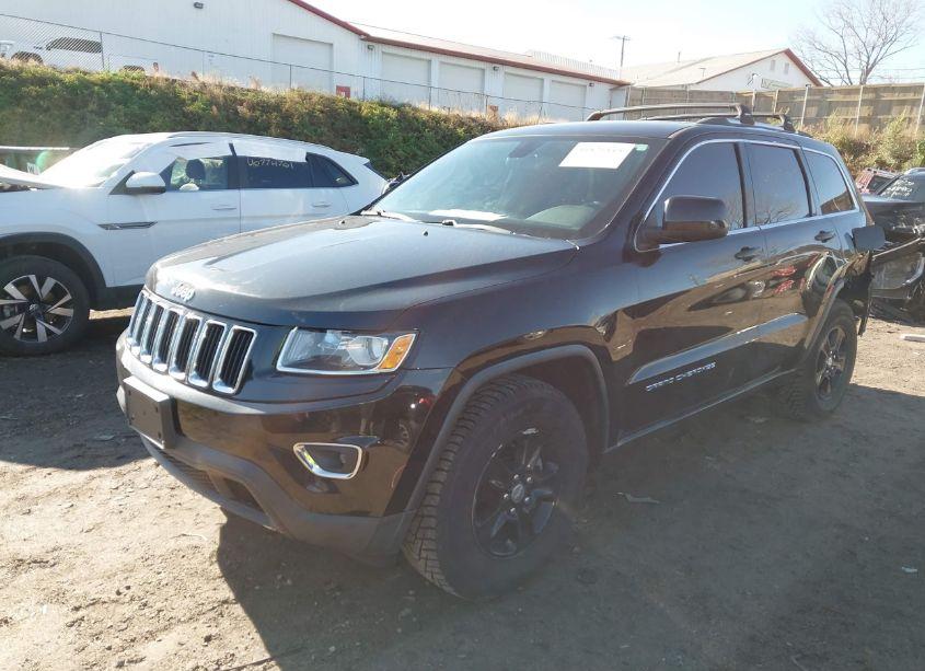 Photo 2 of 2015 Jeep Grand CHEROKEE LAREDO (VIN 1C4RJEAG9FC160706)