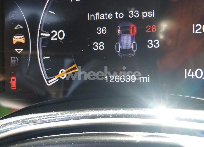 Photo 16 of 2018 Jeep Grand CHEROKEE LAREDO E 4X2 (VIN 1C4RJEAG9JC131344)