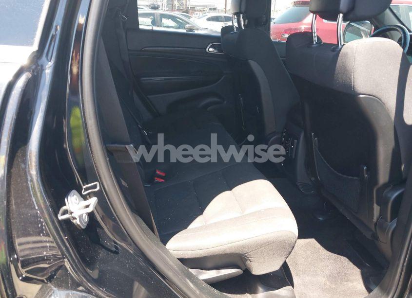 Photo 8 of 2018 Jeep Grand CHEROKEE LAREDO E 4X2 (VIN 1C4RJEAG9JC131344)