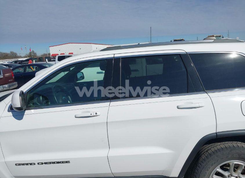 Photo 14 of 2018 Jeep Grand CHEROKEE LAREDO E 4X2 (VIN 1C4RJEAG9JC451120)