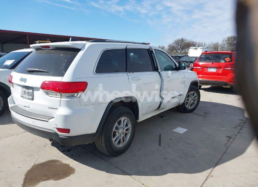 Photo 4 of 2018 Jeep Grand CHEROKEE LAREDO E 4X2 (VIN 1C4RJEAG9JC451120)
