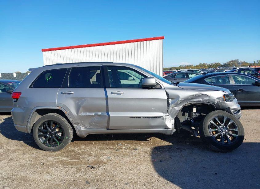 Photo 13 of 2020 Jeep Grand CHEROKEE ALTITUDE 4X2 (VIN 1C4RJEAG9LC428780)
