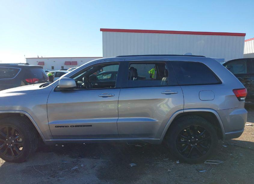 Photo 14 of 2020 Jeep Grand CHEROKEE ALTITUDE 4X2 (VIN 1C4RJEAG9LC428780)