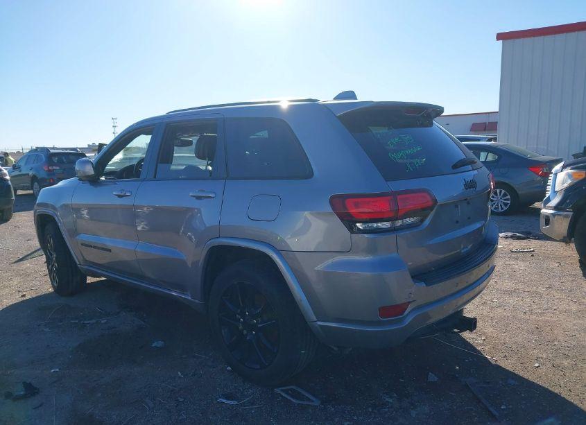 Photo 3 of 2020 Jeep Grand CHEROKEE ALTITUDE 4X2 (VIN 1C4RJEAG9LC428780)