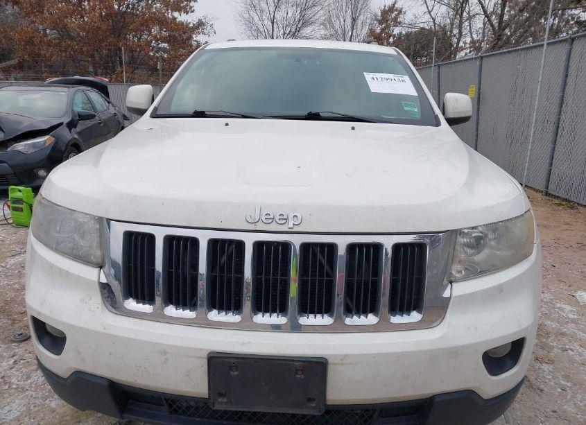 Photo 12 of 2012 Jeep Grand CHEROKEE LAREDO (VIN 1C4RJEAGXCC223162)