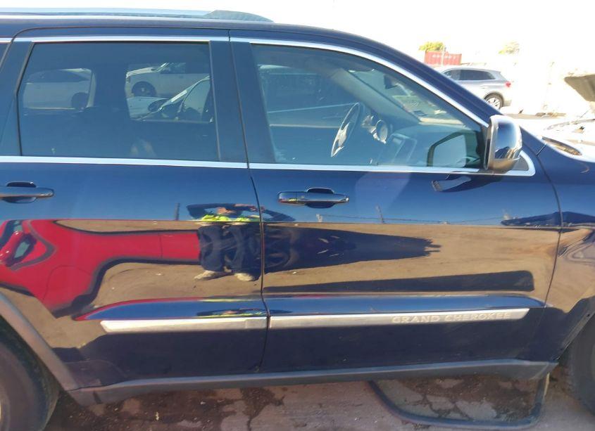 Photo 13 of 2012 Jeep Grand CHEROKEE LAREDO (VIN 1C4RJEAGXCC259840)