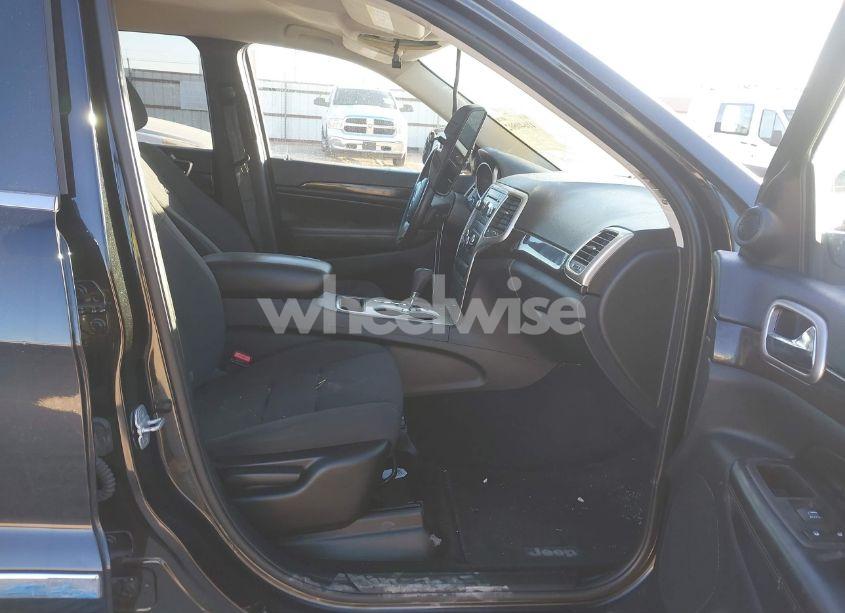 Photo 5 of 2012 Jeep Grand CHEROKEE LAREDO (VIN 1C4RJEAGXCC355032)