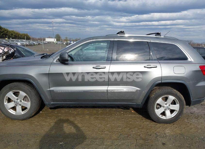 Photo 14 of 2013 Jeep Grand CHEROKEE LAREDO (VIN 1C4RJEAGXDC507778)