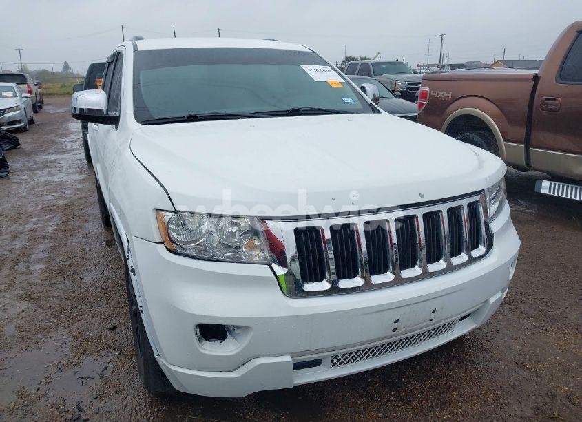 2013 Jeep Grand CHEROKEE LAREDO (VIN 1C4RJEAGXDC571562) main photo