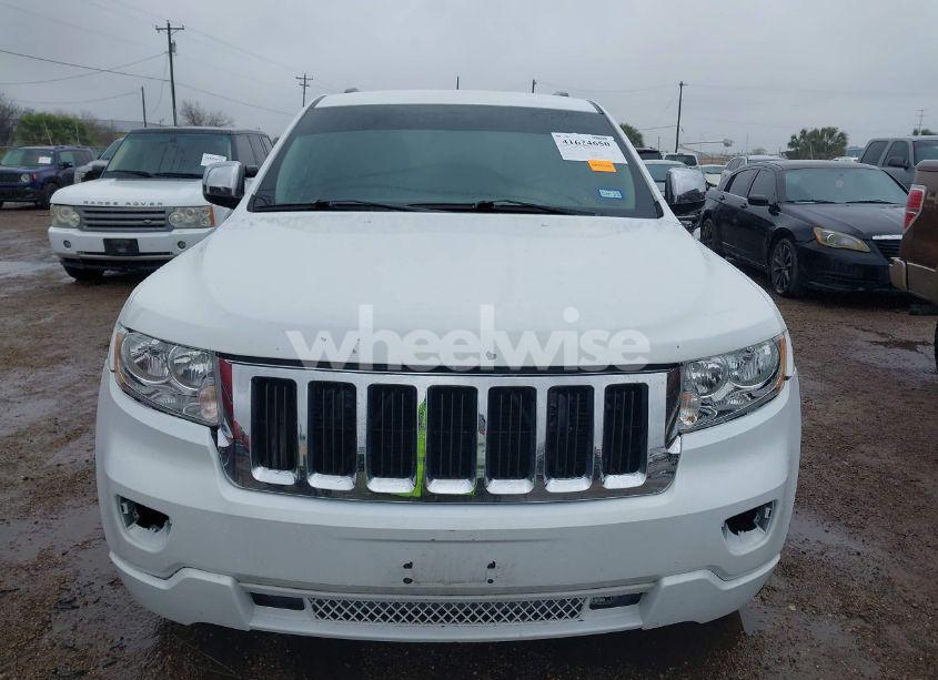 Photo 6 of 2013 Jeep Grand CHEROKEE LAREDO (VIN 1C4RJEAGXDC571562)