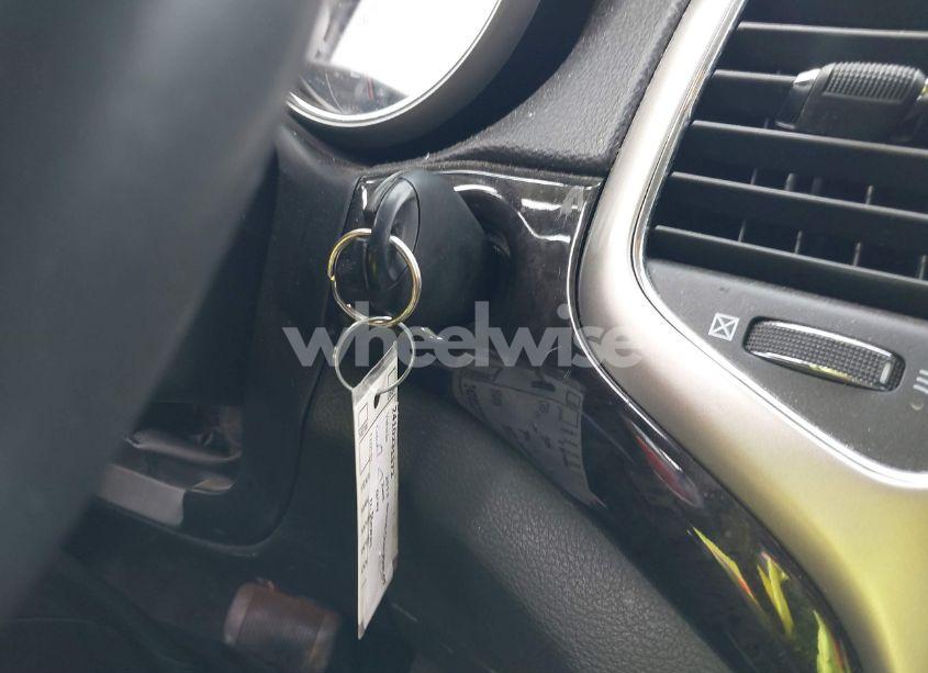Photo 11 of 2013 Jeep Grand CHEROKEE LAREDO (VIN 1C4RJEAGXDC604625)
